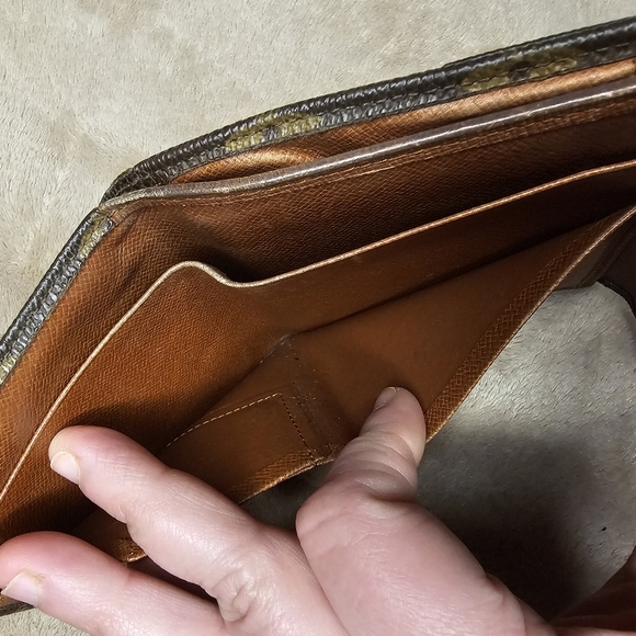 Louis Vuitton Monogram wallet - Picture 3 of 9